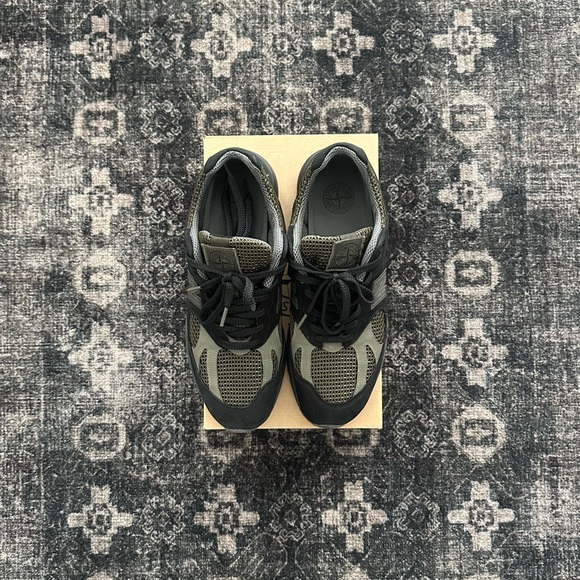New Balance 991v2 MiUK Stone Island - Picture 1 of 5
